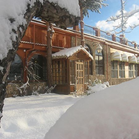 Hospedium Hostal Almanzor نافاريدوندا دي غريدوس المظهر الخارجي الصورة