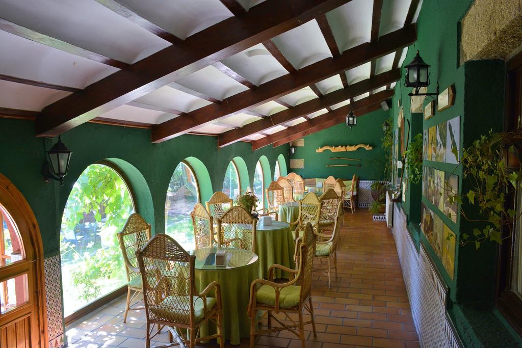 Hospedium Hostal Almanzor نافاريدوندا دي غريدوس المظهر الخارجي الصورة