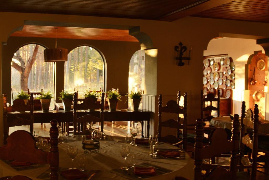 Hospedium Hostal Almanzor نافاريدوندا دي غريدوس المظهر الخارجي الصورة